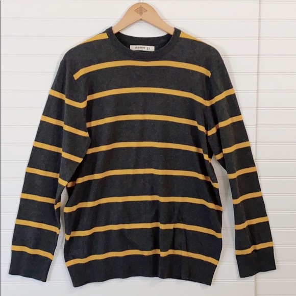 Old Navy Other - SOLD 🏷 Old Navy Men’s Striped Crewneck Sweater